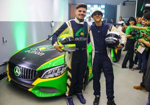Pedro Freitas apresenta carro para a temporada 2023 da AMG Cup Brasil